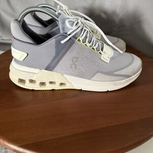 On‎ Cloudnova Flux Fade/Moon Colorway  Athletic Running Shoes Women's Size 9